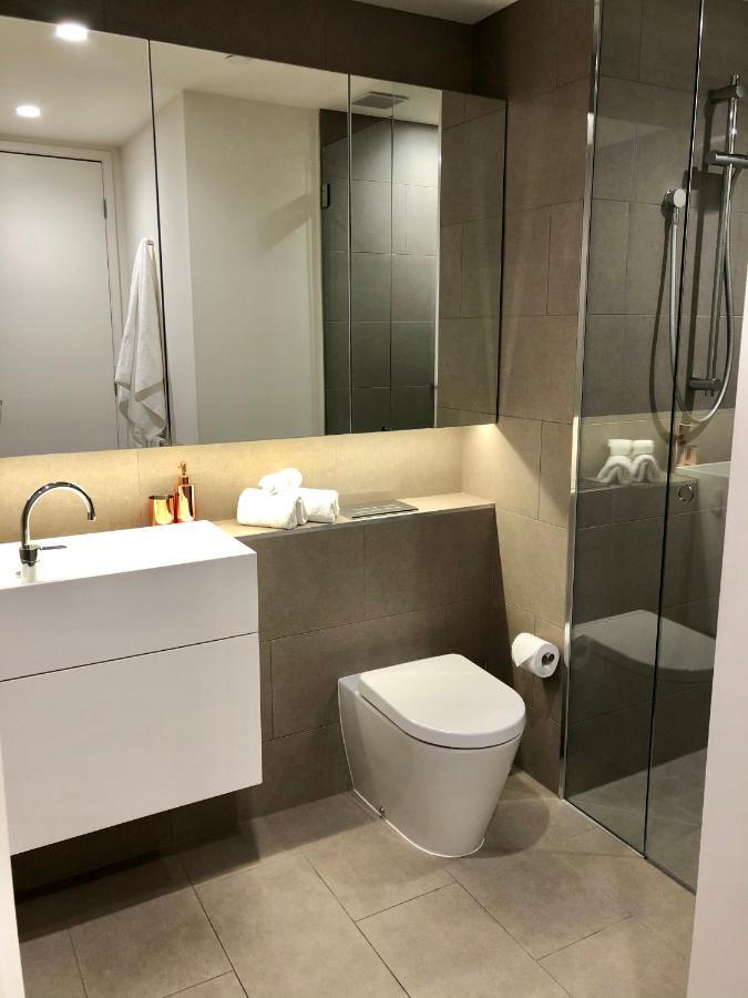 Readyset Apartments On Southbank Boulevard Melbourne Bagian luar foto