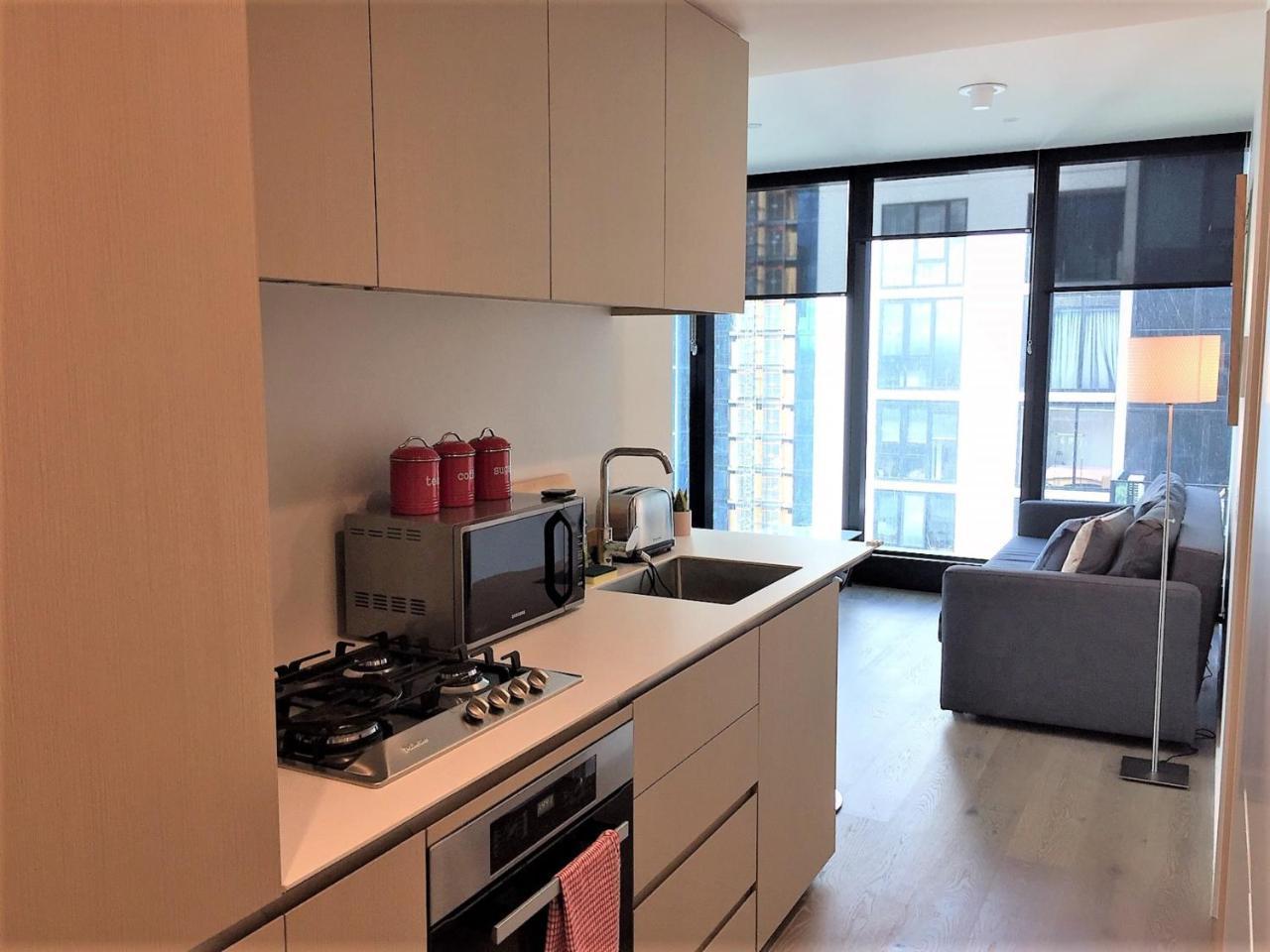 Readyset Apartments On Southbank Boulevard Melbourne Bagian luar foto